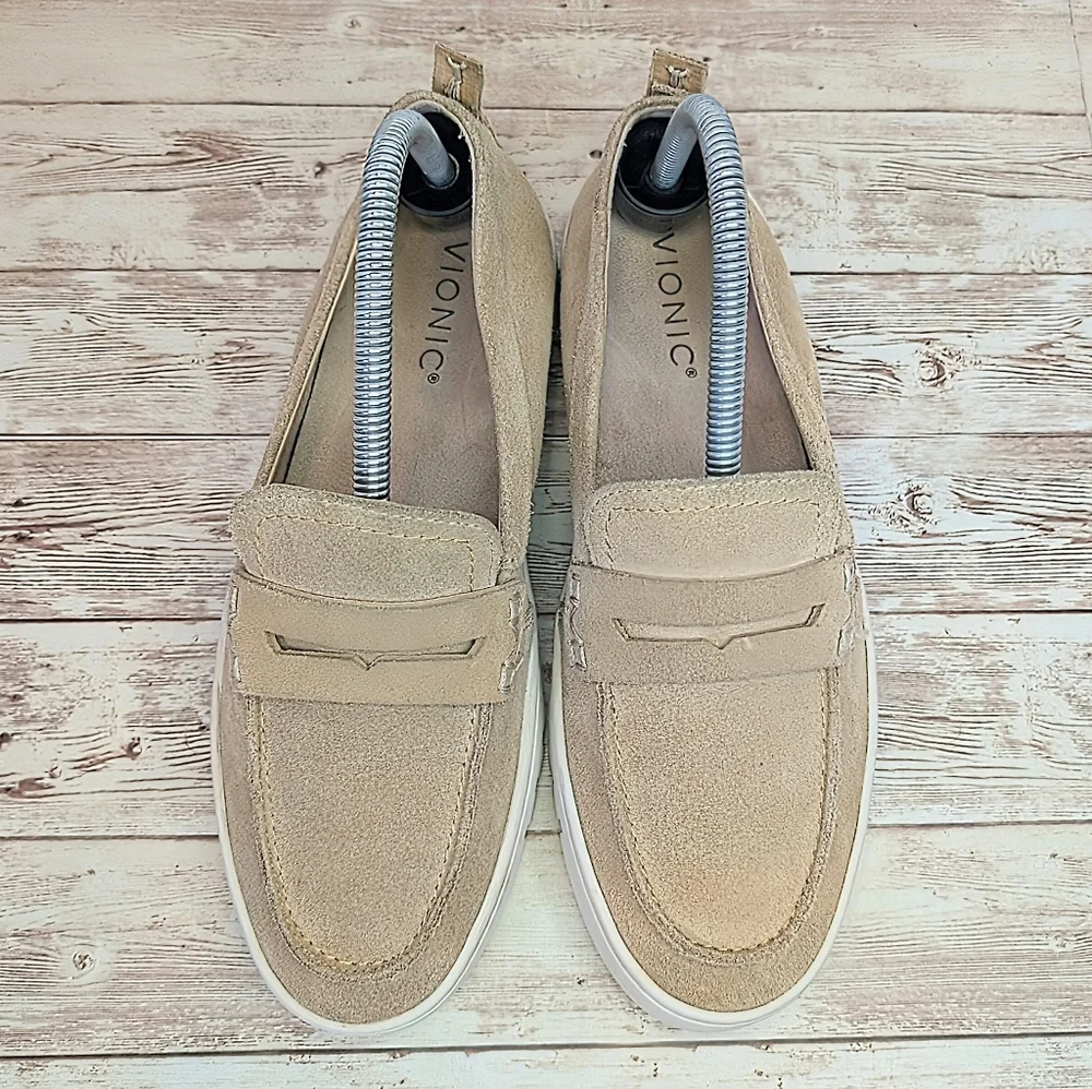 Vionic these shoes